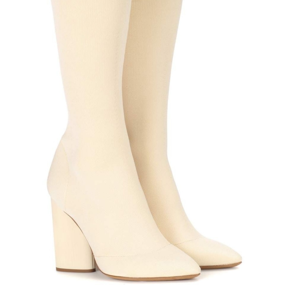MAKE AN OFFER! RARE Yeezy Ssn 4 Cream Ankle Boot